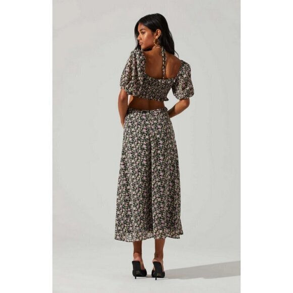 💕ASTR💕 Floral Ruffle Cutout Midi Dress ~ Black Lilac Ditsy Medium M NWT - Picture 6 of 16